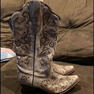 Size 8.5 Corral boots